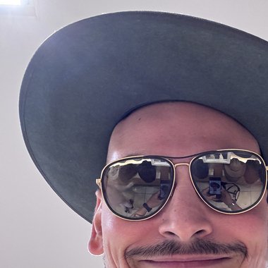 Mitchell H. - Freelance Videographer