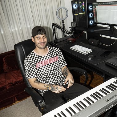 Mario L. - Freelance Mixing Engineer