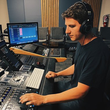 Zach T. - Freelance Creative Producer