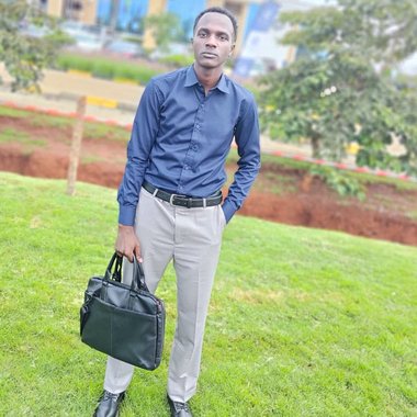 Eluis T. - Freelance Programmer