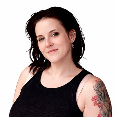 Victoria L. - Freelance Web Designer