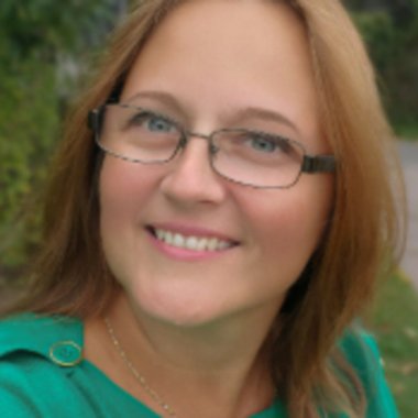 Sylvia T. - Freelance Graphic Designer