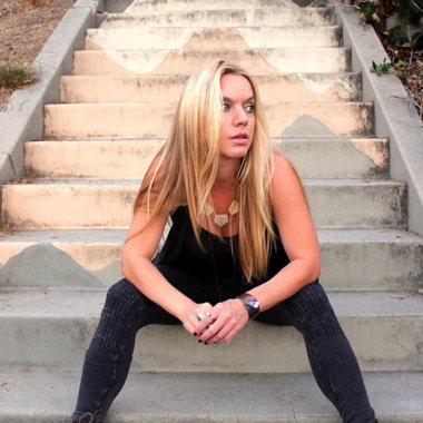 annarebecka7509 - Freelance Singer