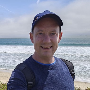 Arnaud C. - Freelance Brand Designer