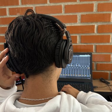 Gabriel I. - Freelance Mixing Engineer