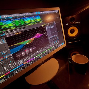 azizlarosof - Freelance Music Producer