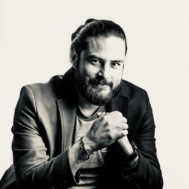 Mauricio V. - Freelance Web Developer
