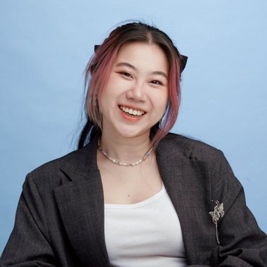 Victoria J. - Freelance Background Designer