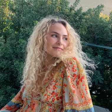 Deoné - Freelance Packaging Designer