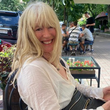 Jacqui C. - Freelance Brand Designer