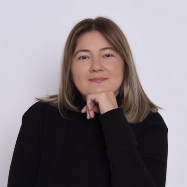 Kristina V. - Freelance Ui Designer