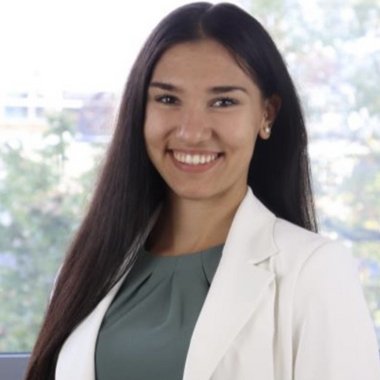 Celine K. - Freelance Social Media Manager