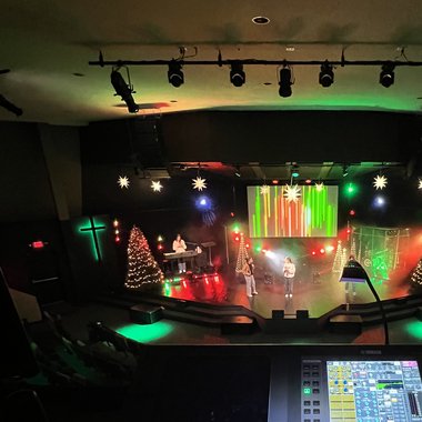 KADEN F. - Freelance Musician