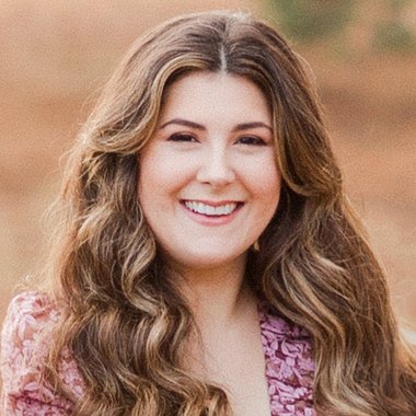 Kelly G. - Freelance Brand Designer