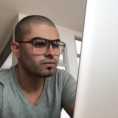 Sebastián P. - Freelance Graphic Designer