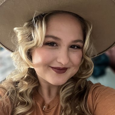 Kiersten H. - Freelance Photoshop Editor