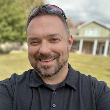 evergreen735 - Freelance Graphic Designer