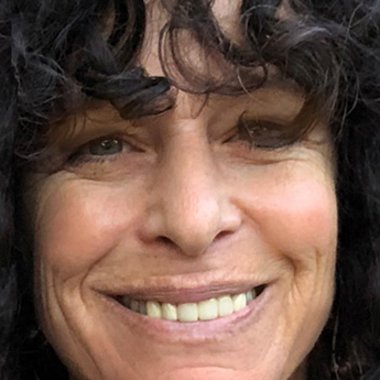 Peggy S. - Freelance Brand Designer