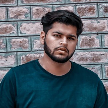 Rana B. - Freelance Motion Graphic Designer