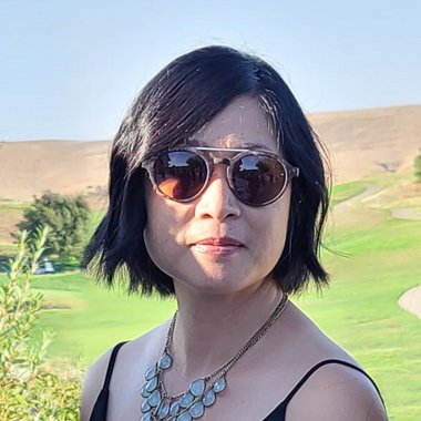 Rana C. - Freelance Graphic Designer