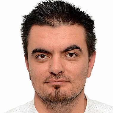 Bojan M. - Freelance Brand Designer