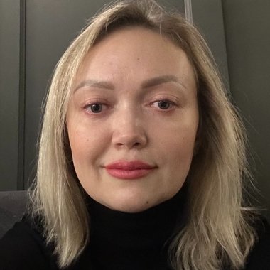 Yuliia N. - Freelance Photographer