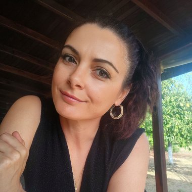 Ralitsa B. - Freelance Web Designer