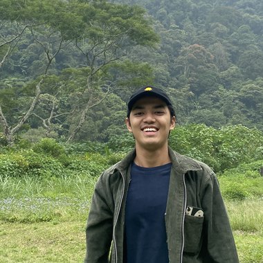 Maulana Z. - Freelance Graphic Designer