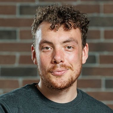 Thomas B. - Freelance 3d Visualizer