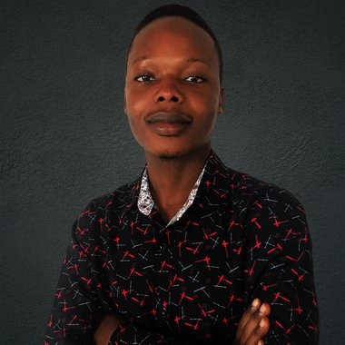 Amos L. - Freelance Video Editor