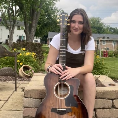 Hailee R. - Freelance Musician