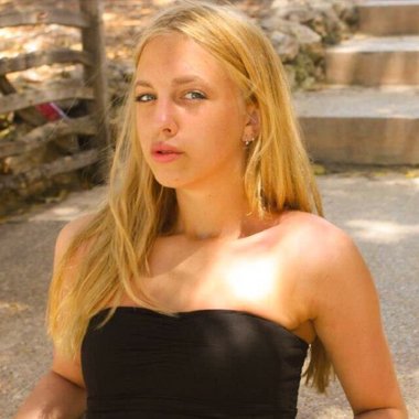 Amanda J. - Freelance Social Media Freelancer