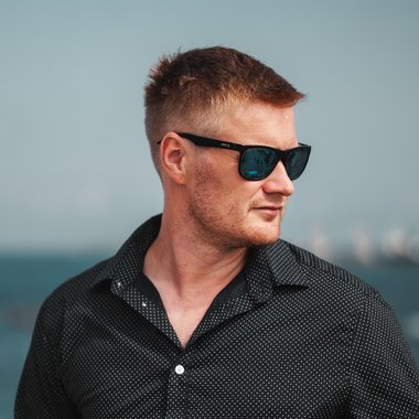 Adam R. - Freelance Videographer