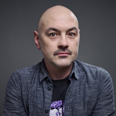 Jon L. - Freelance Digital Producer