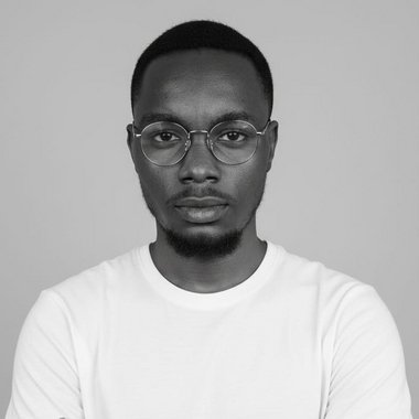 Victor G. - Freelance Content Strategist