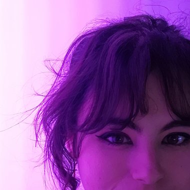 Jami W. - Freelance Graphic Designer