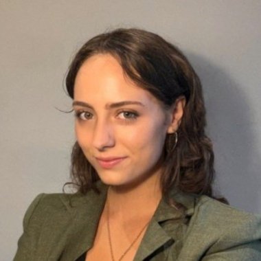 EMMA S. - Freelance Designer