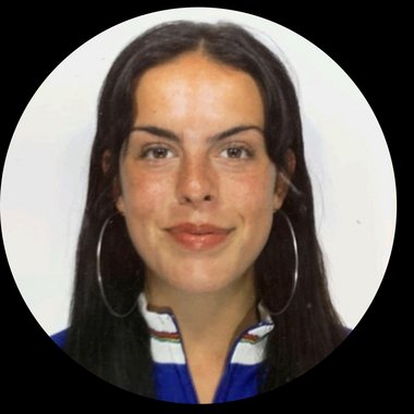 Bea R. - Freelance Set Designer