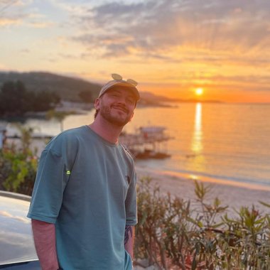 Joe A. - Freelance Ui Designer