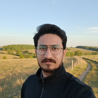 Juanid Y. - Freelance Web Developer