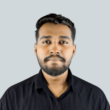 Ruman O. - Freelance Graphic Designer