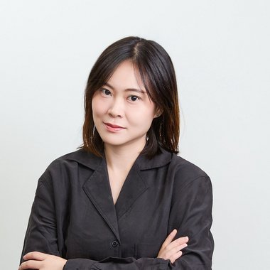 Nutthida W. - Freelance Graphic Designer