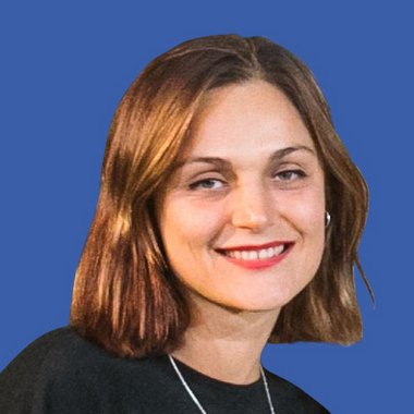 Ola G. - Freelance Presentation Designer