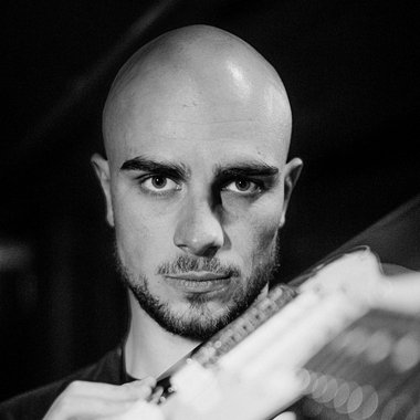 Gauthier - Freelance Bassist
