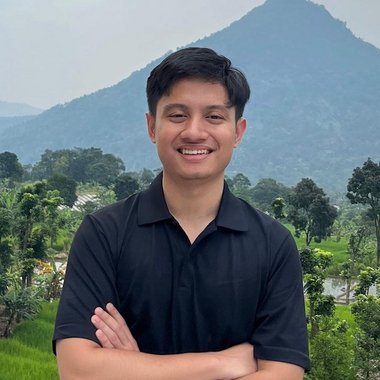 Ryan G. - Freelance Ai Prompt Engineer