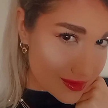 Dana B. - Freelance Interior Designer