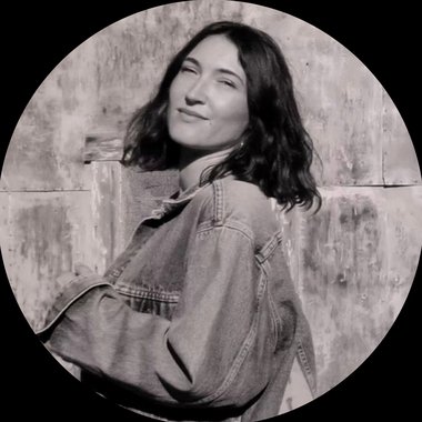 Ione E. - Freelance Textile Designer
