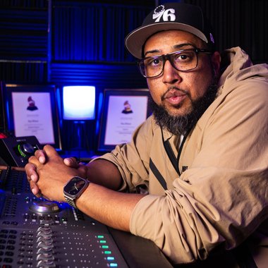 Ray W. - Freelance Music Producer