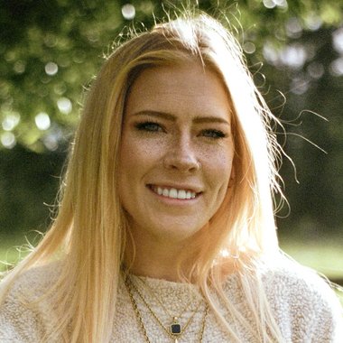 Sloane G. - Freelance Brand Designer