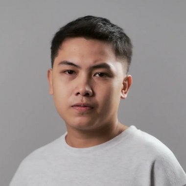 Carl V. - Freelance Social Media Manager